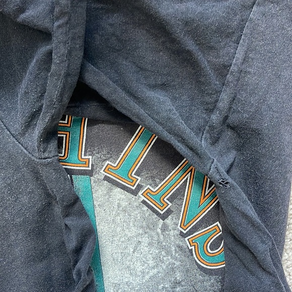 1996 Miami Dolphins Riddell Big Helmet NFL tee / size Large - Picture 6 of 8